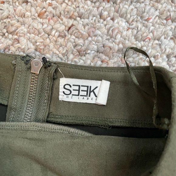 LF suede skort In perfect condition - Picture 4 of 5